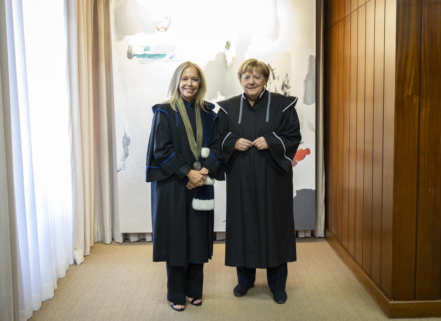 Noticia Honoris Causa Angela Merkel