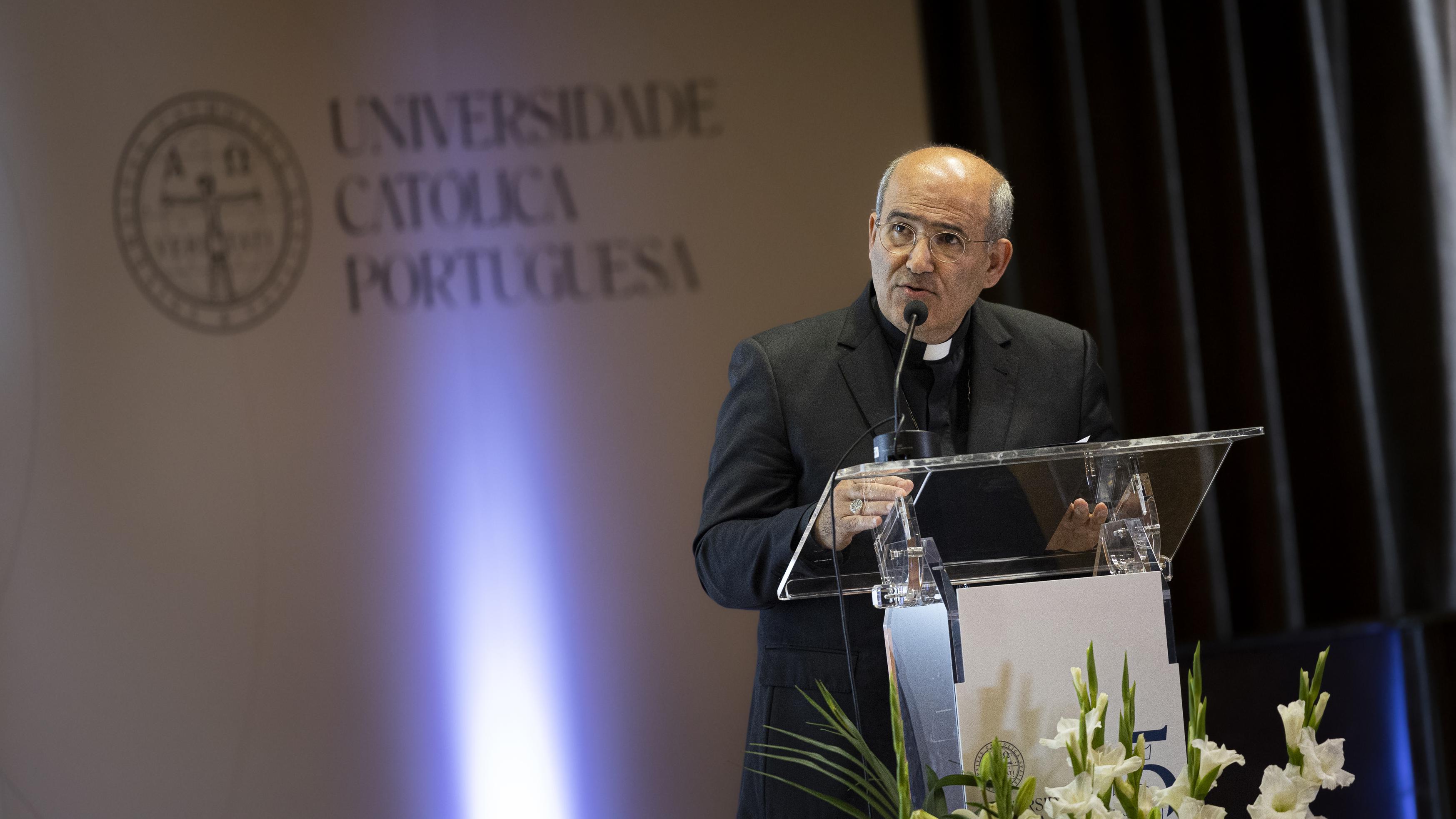 D. Tolentino Mendonça
