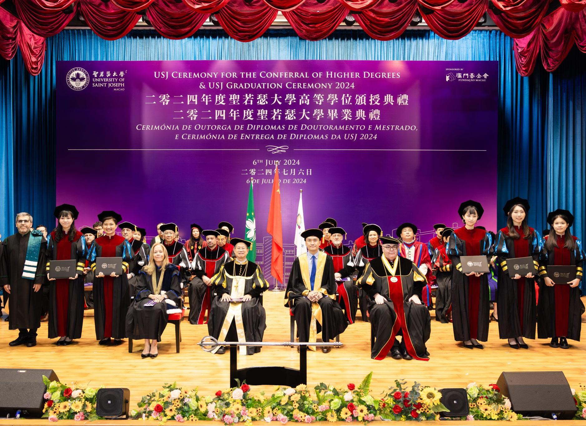 President of the Portuguese Catholic University attends USJ graduation ceremony in Macau