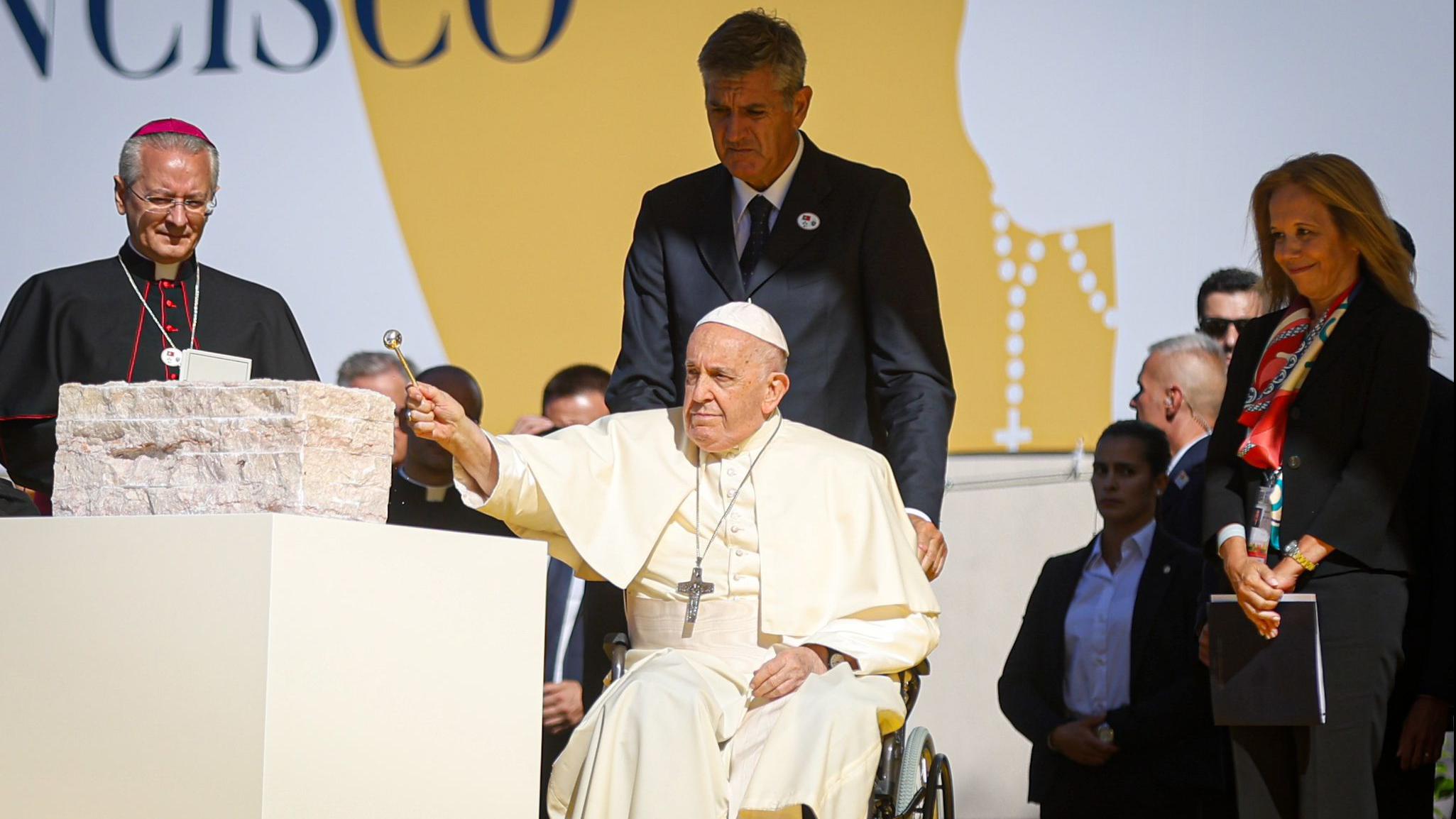 Pope Francis blesses first stone of new Campus Veritati